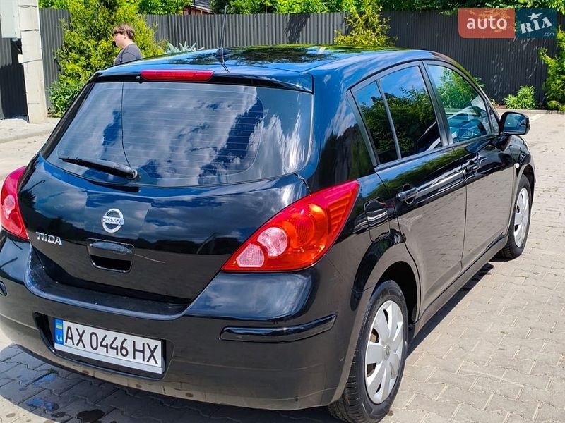 Фото Nissan TIIDA з оголошення AUTO.RIA