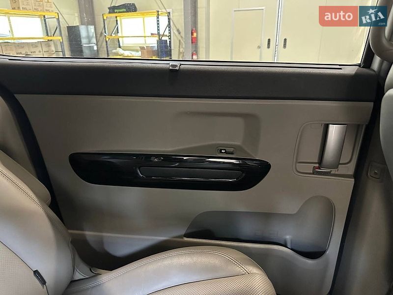 Фото Kia Carnival з оголошення AUTO.RIA