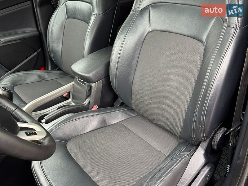 Фото Kia Sportage з оголошення AUTO.RIA