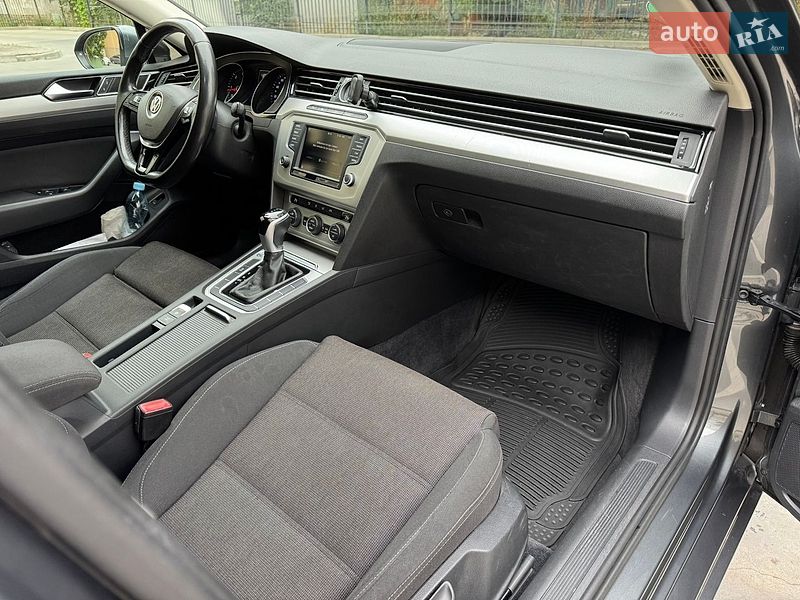 Фото Volkswagen Passat з оголошення AUTO.RIA