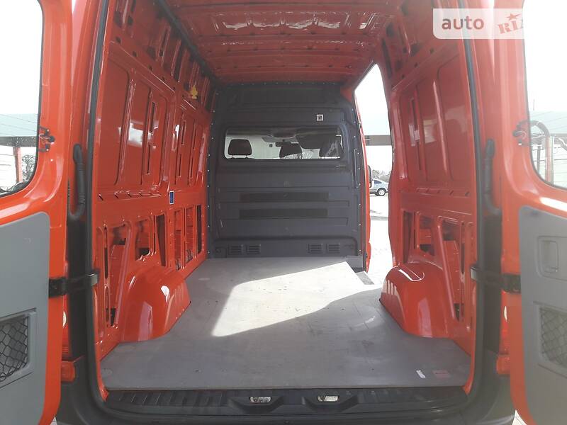 Фото Volkswagen Crafter з оголошення AUTO.RIA