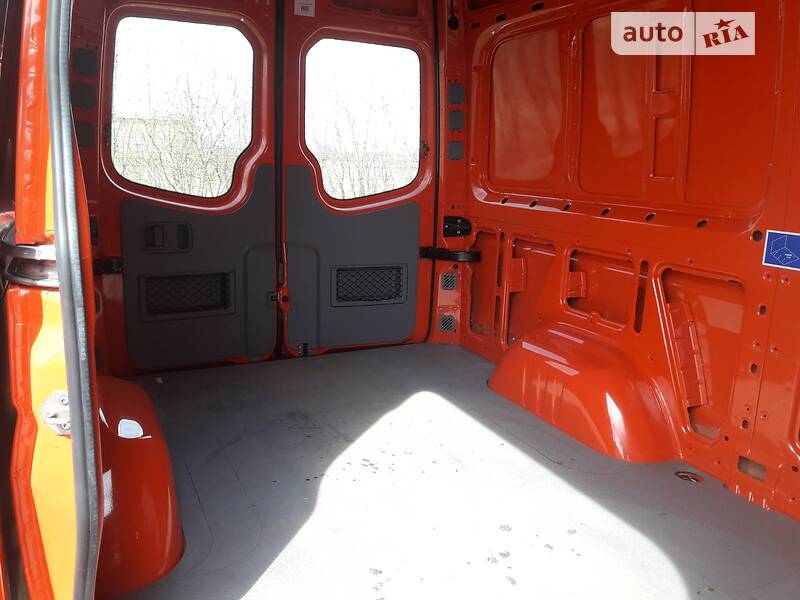 Фото Volkswagen Crafter з оголошення AUTO.RIA