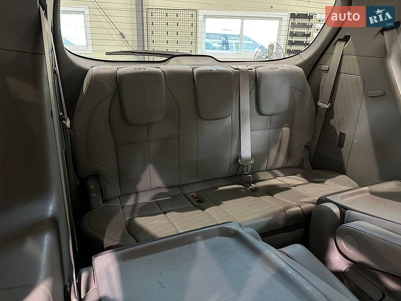 Фото Kia Carnival з оголошення AUTO.RIA