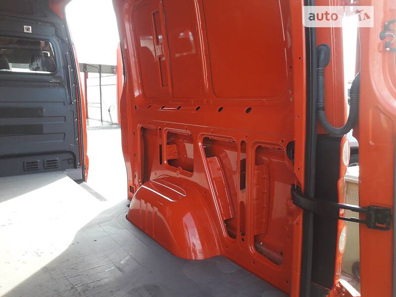 Фото Volkswagen Crafter з оголошення AUTO.RIA