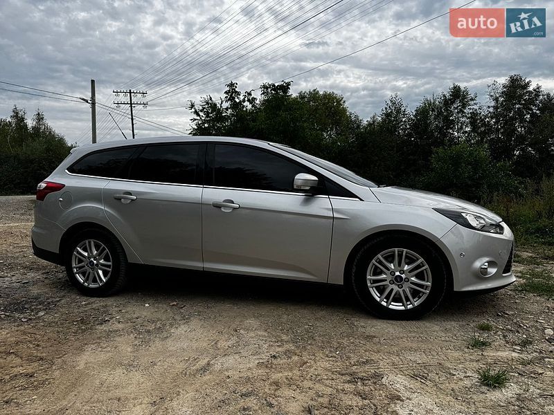 Фото Ford Focus з оголошення AUTO.RIA