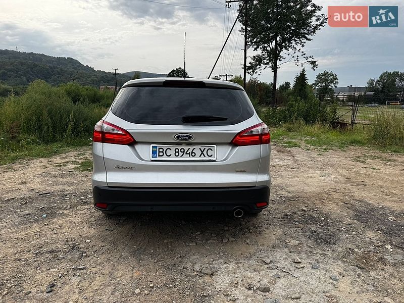 Фото Ford Focus з оголошення AUTO.RIA