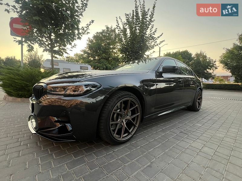 Фото BMW 5 Series з оголошення AUTO.RIA
