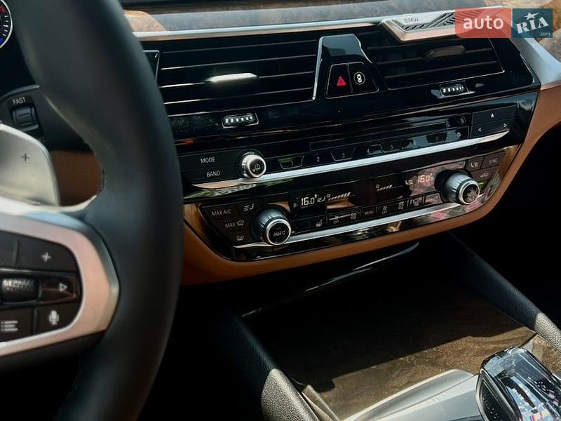 Фото BMW 5 Series з оголошення AUTO.RIA