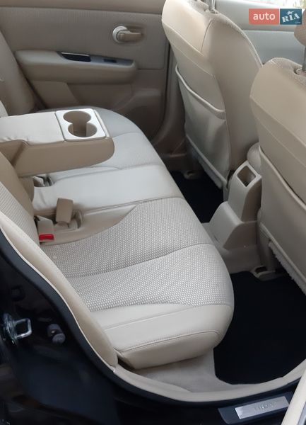 Фото Nissan TIIDA з оголошення AUTO.RIA