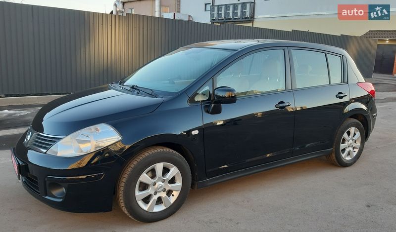 Фото Nissan TIIDA з оголошення AUTO.RIA