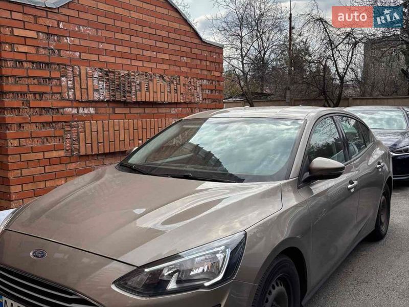 Фото Ford Focus з оголошення AUTO.RIA