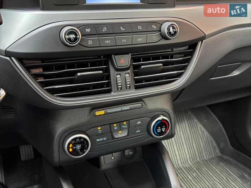 Фото Ford Focus з оголошення AUTO.RIA