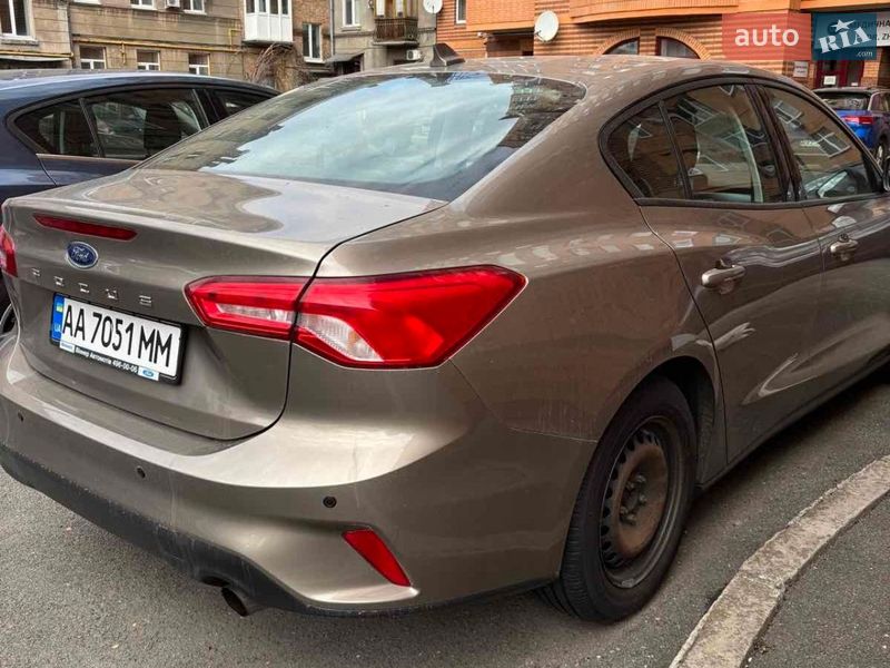 Фото Ford Focus з оголошення AUTO.RIA