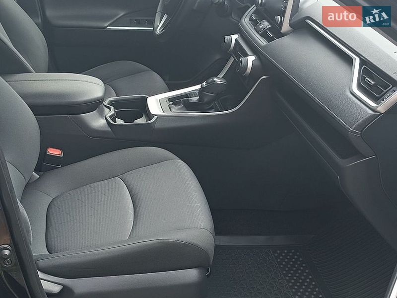 Фото Toyota RAV4 з оголошення AUTO.RIA