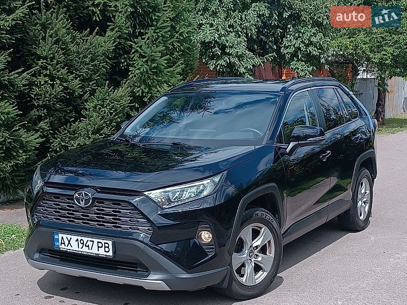 Фото Toyota RAV4 з оголошення AUTO.RIA