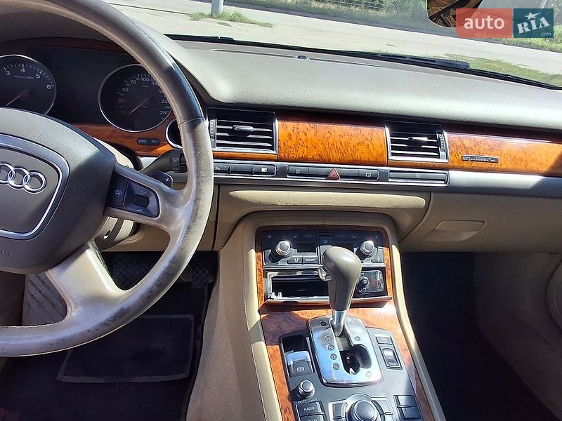 Фото Audi A8 з оголошення AUTO.RIA