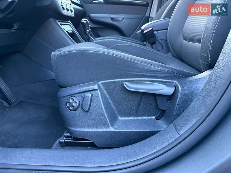 Фото SEAT Alhambra з оголошення AUTO.RIA