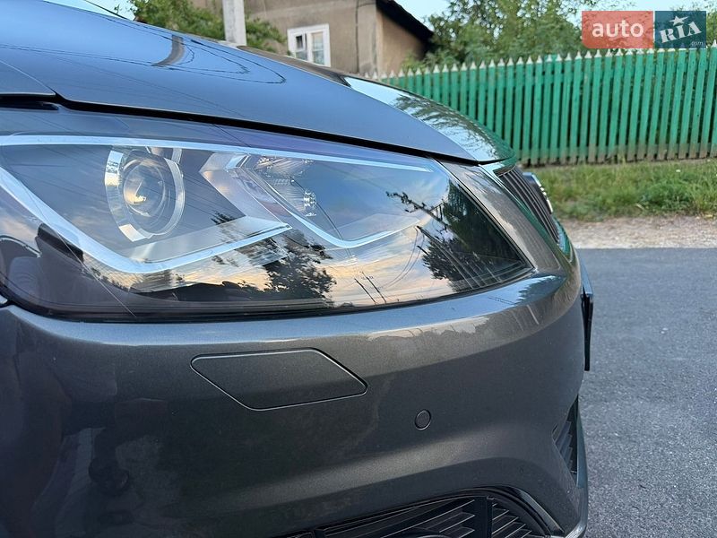 Фото SEAT Alhambra з оголошення AUTO.RIA