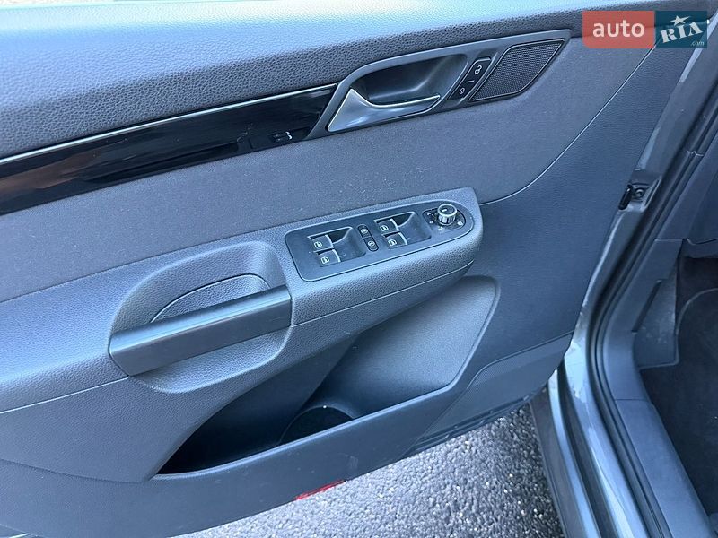 Фото SEAT Alhambra з оголошення AUTO.RIA