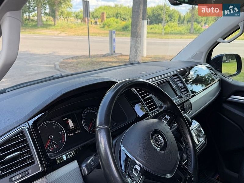 Фото Volkswagen Multivan з оголошення AUTO.RIA