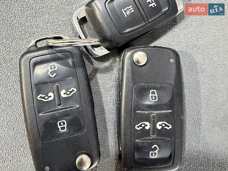Фото Volkswagen Multivan з оголошення AUTO.RIA