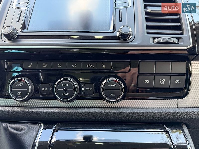 Фото Volkswagen Multivan з оголошення AUTO.RIA