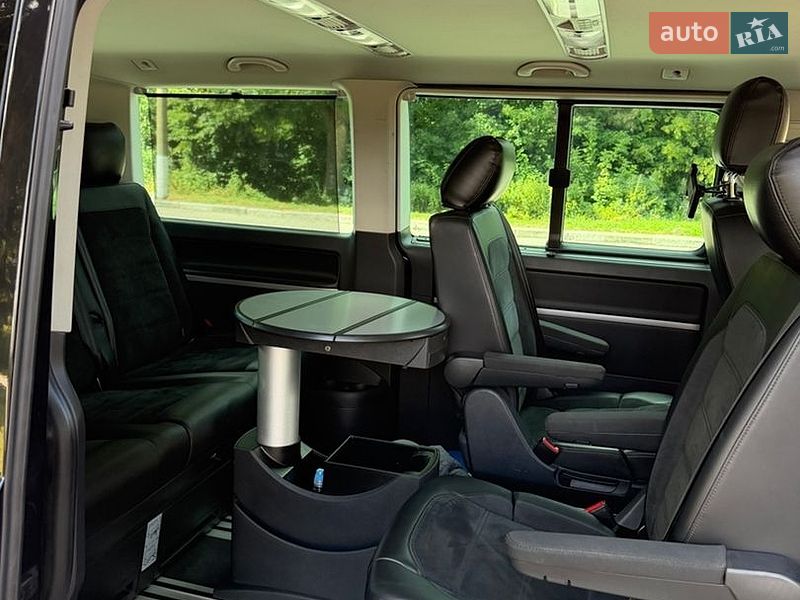 Фото Volkswagen Multivan з оголошення AUTO.RIA