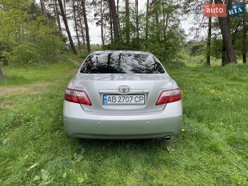 Фото Toyota Camry з оголошення AUTO.RIA