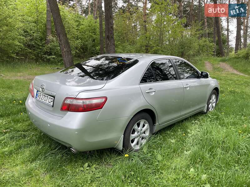Фото Toyota Camry з оголошення AUTO.RIA