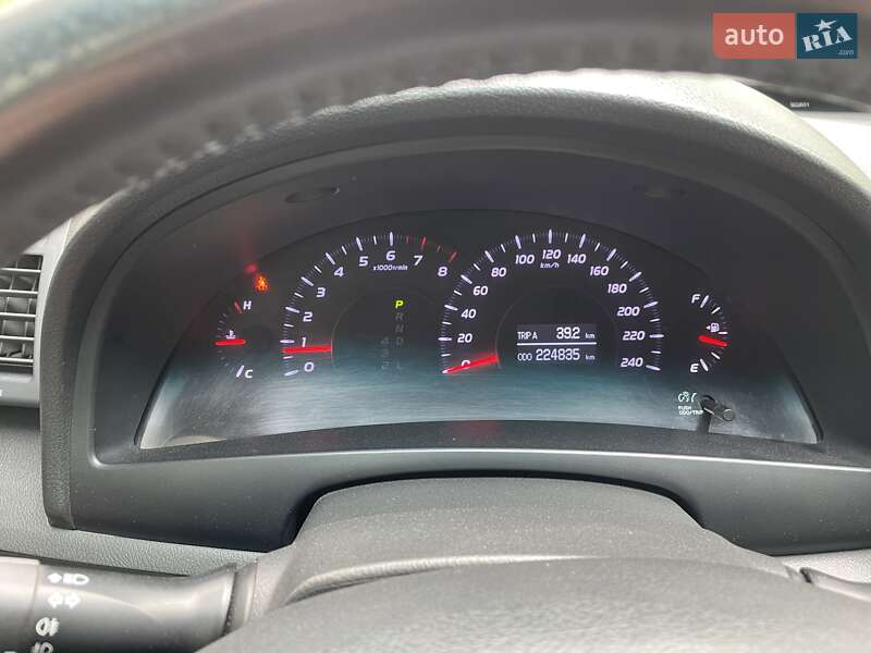 Фото Toyota Camry з оголошення AUTO.RIA
