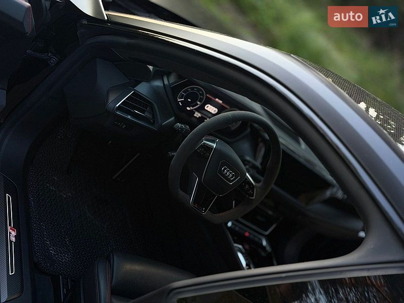 Фото Audi RS e-tron GT з оголошення AUTO.RIA