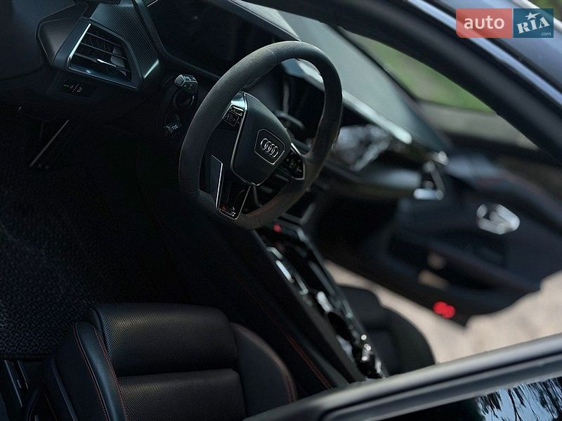 Фото Audi RS e-tron GT з оголошення AUTO.RIA