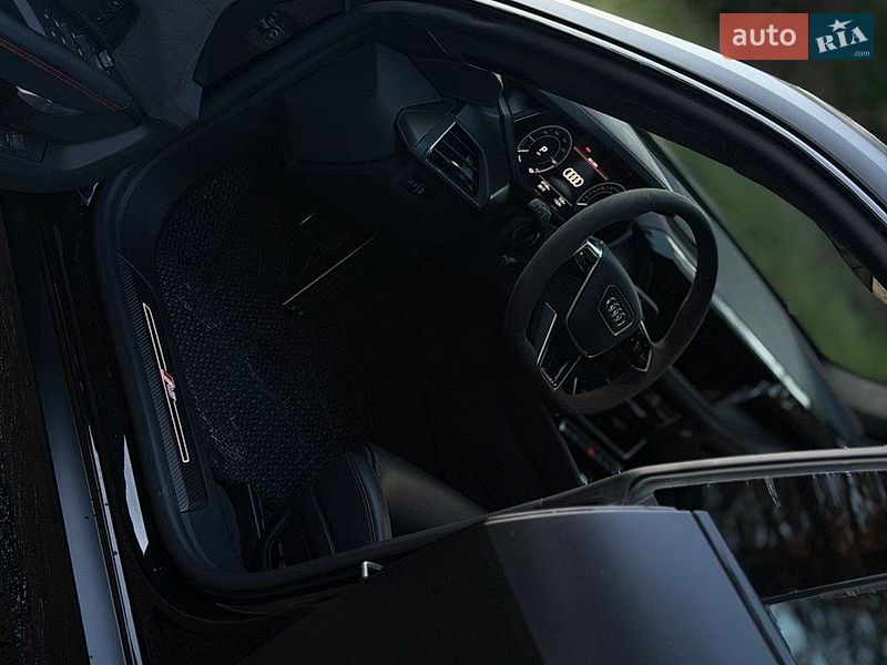 Фото Audi RS e-tron GT з оголошення AUTO.RIA