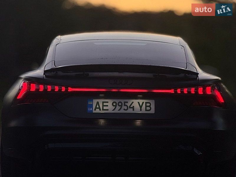 Фото Audi RS e-tron GT з оголошення AUTO.RIA