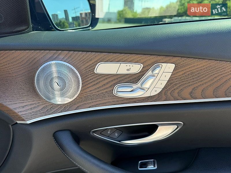 Фото Mercedes-Benz E-Class з оголошення AUTO.RIA