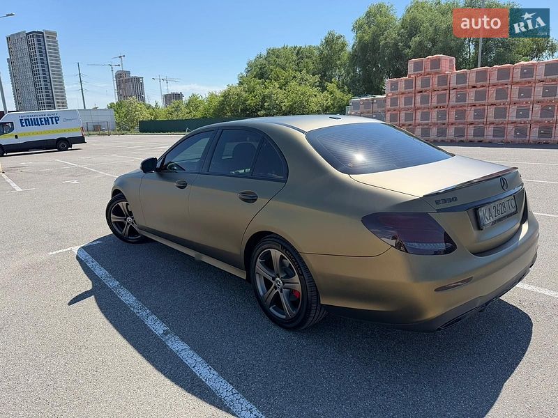 Фото Mercedes-Benz E-Class з оголошення AUTO.RIA