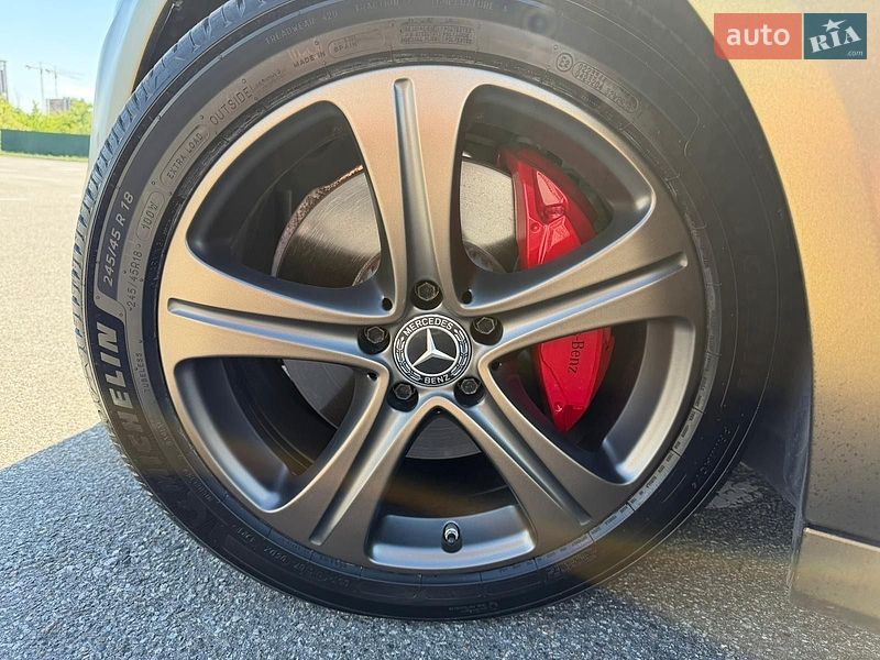 Фото Mercedes-Benz E-Class з оголошення AUTO.RIA