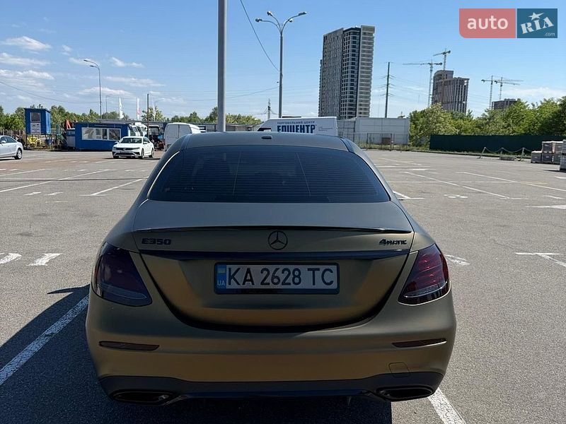 Фото Mercedes-Benz E-Class з оголошення AUTO.RIA
