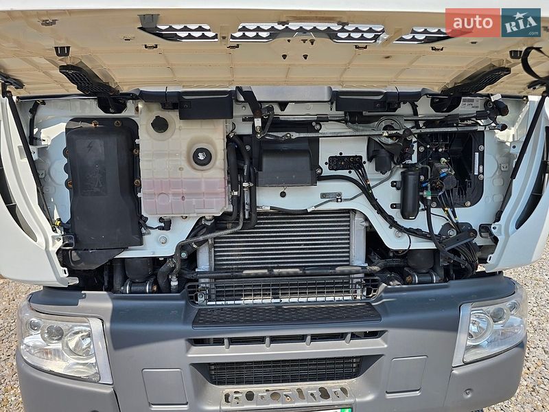 Фото Renault Premium з оголошення AUTO.RIA