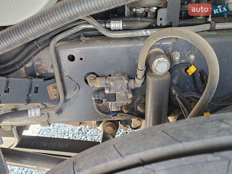 Фото Renault Premium з оголошення AUTO.RIA