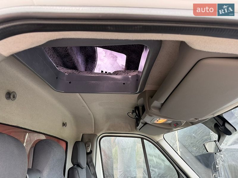 Фото Renault Master з оголошення AUTO.RIA