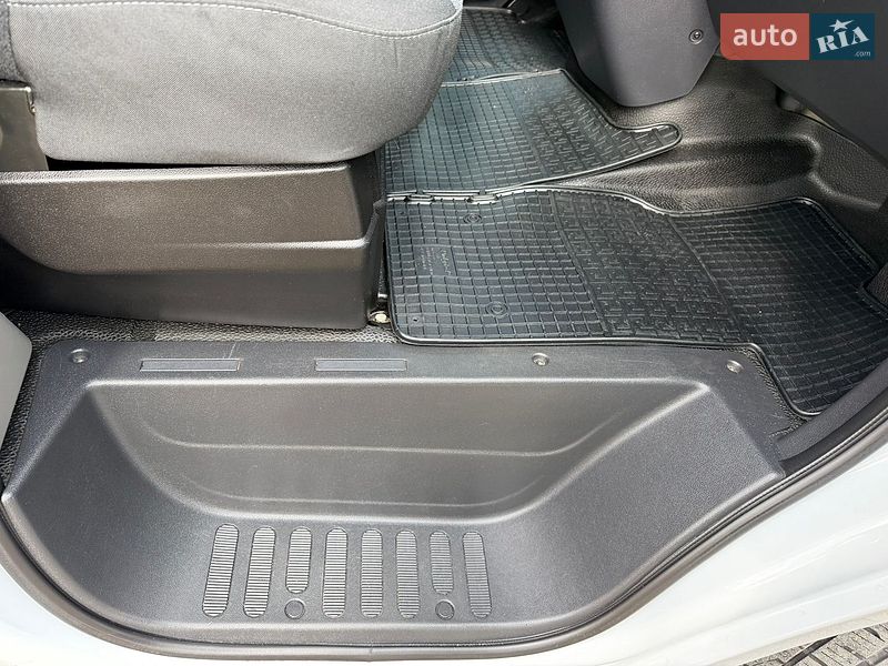 Фото Renault Master з оголошення AUTO.RIA