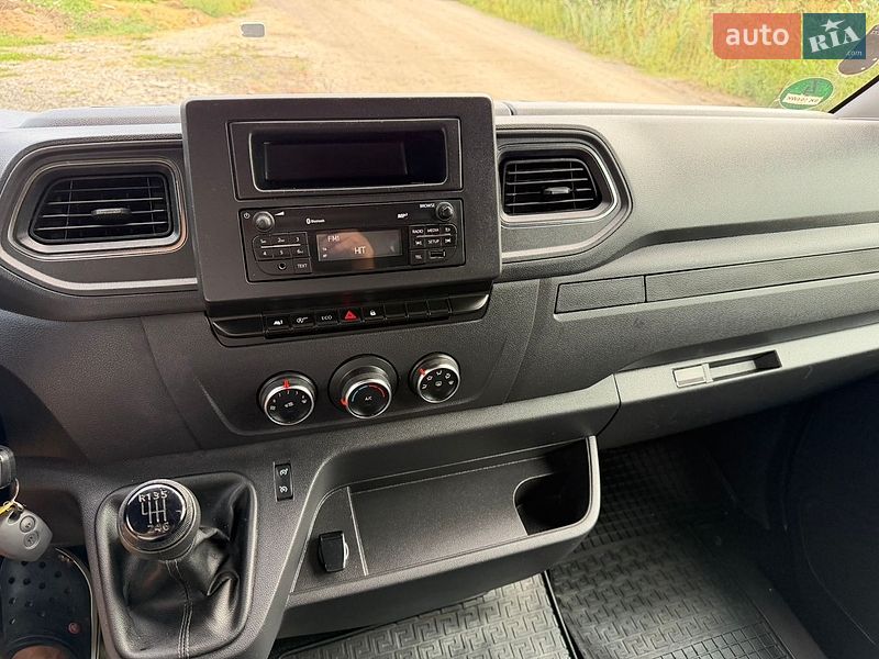 Фото Renault Master з оголошення AUTO.RIA