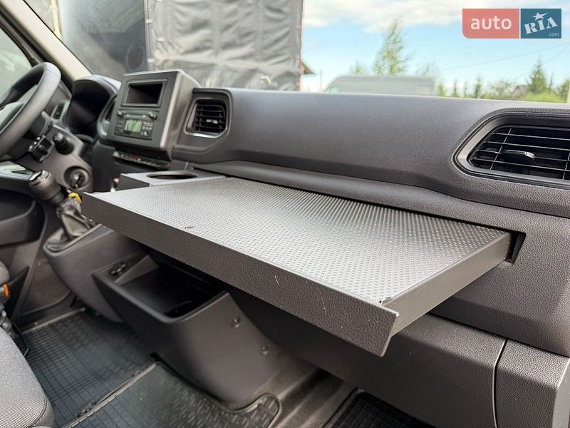 Фото Renault Master з оголошення AUTO.RIA
