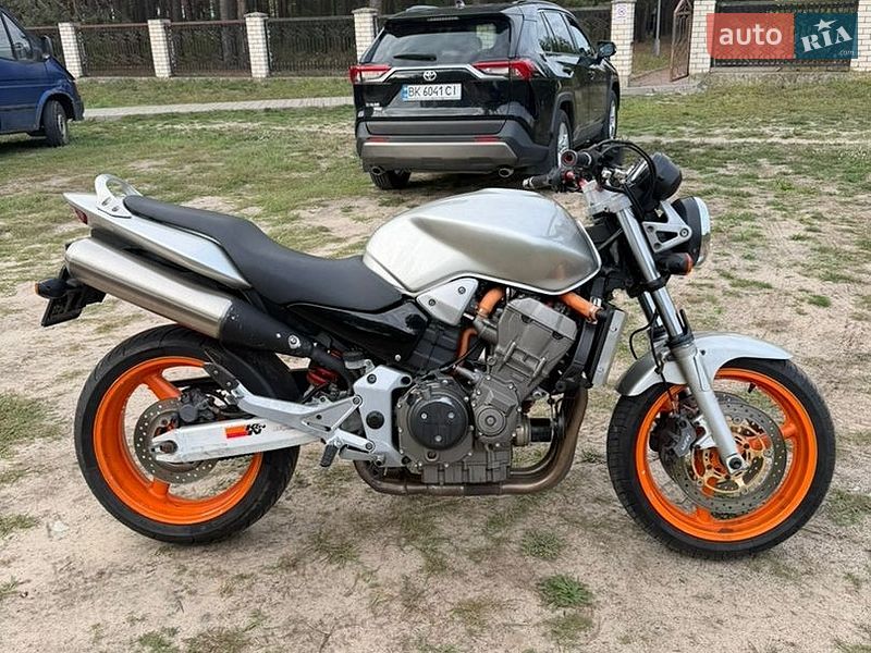 Фото Honda CB 900F Hornet з оголошення AUTO.RIA