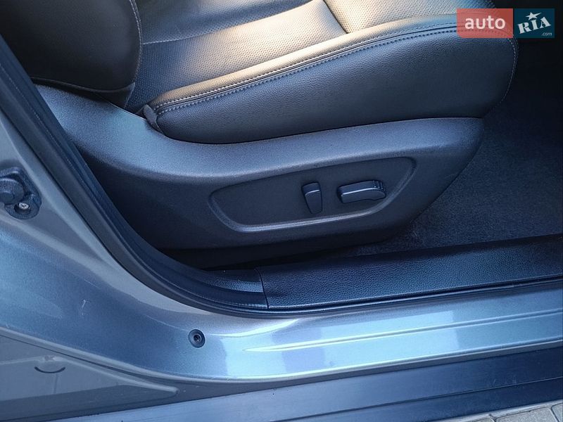 Фото Nissan X-Trail з оголошення AUTO.RIA