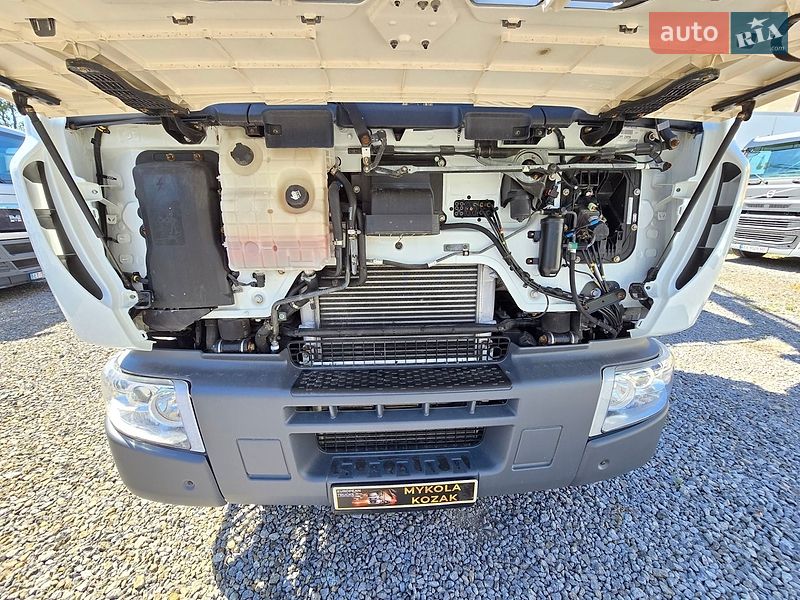 Фото Renault Premium з оголошення AUTO.RIA