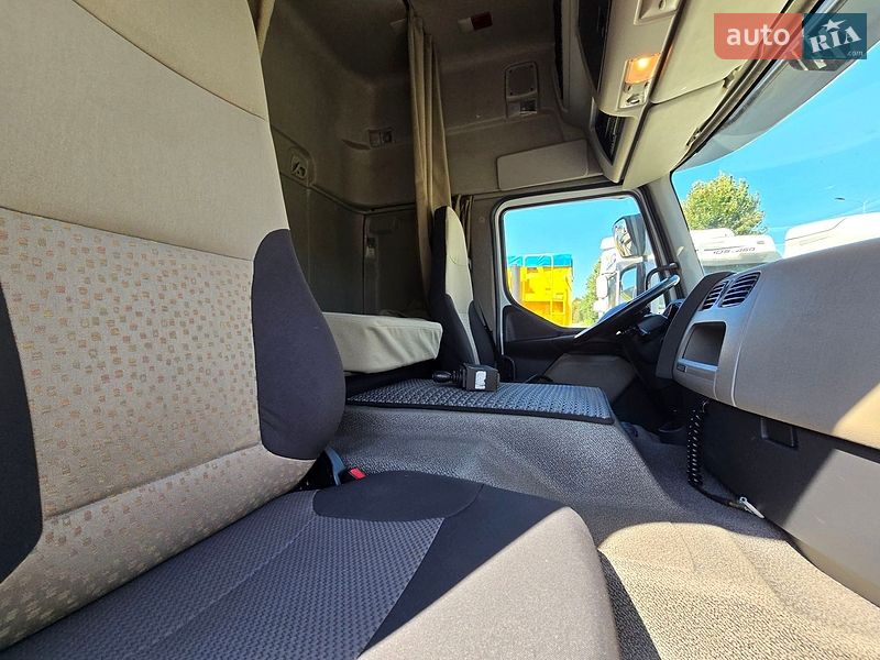 Фото Renault Premium з оголошення AUTO.RIA