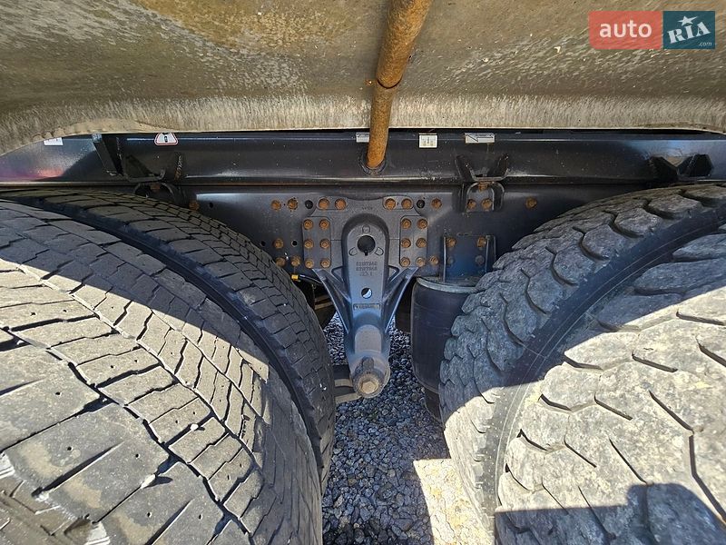 Фото Renault Premium з оголошення AUTO.RIA