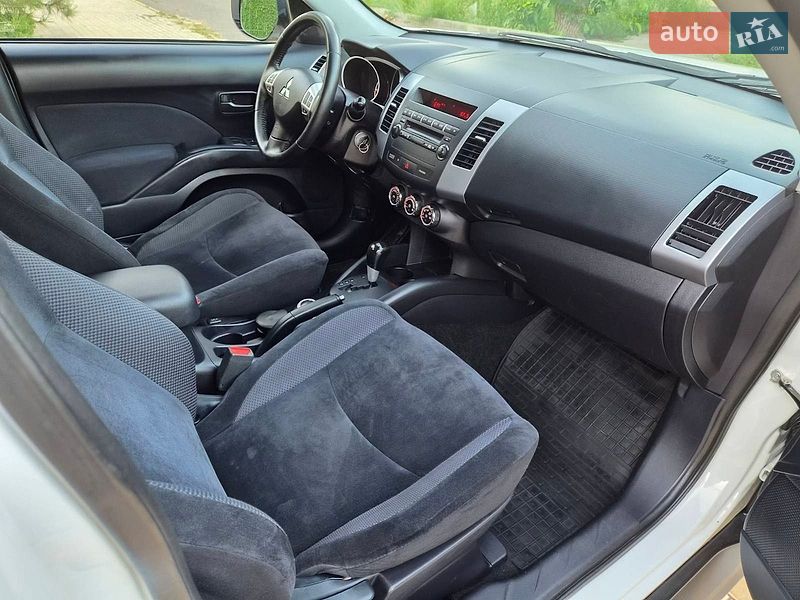 Фото Mitsubishi Outlander XL з оголошення AUTO.RIA